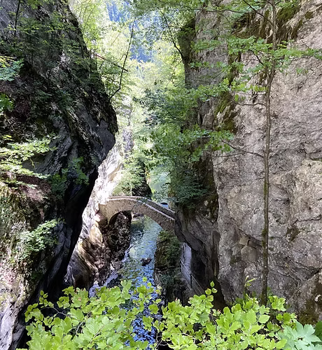 Marche Entre Elles Gorge de l'Areuse Neuchatel