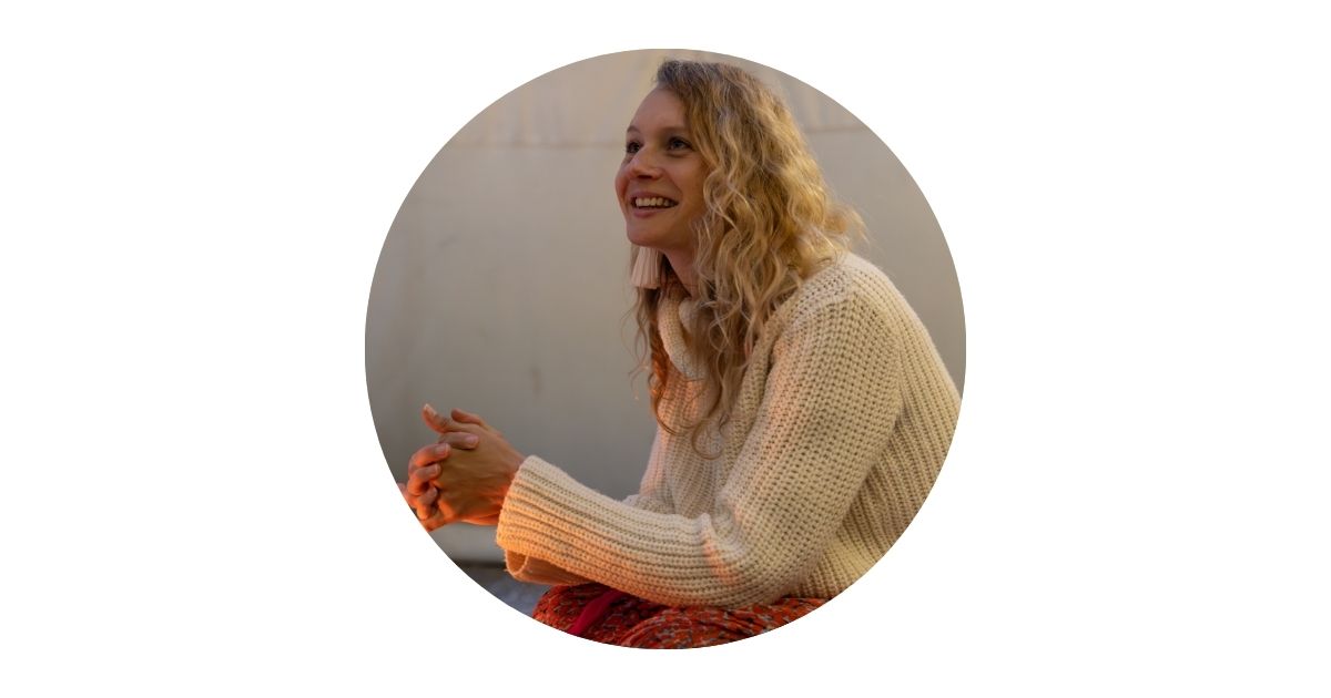 Charlène by Eyokis kinésiologue, facilitatrice de breathwork et de Womb Healing