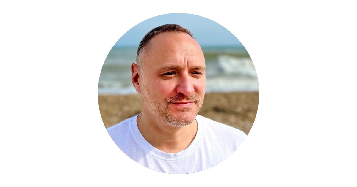 Fabio Mazzoli thérapeute en kinésiologie, hypnose Ericksonienne et thérapie sono-sensorielle