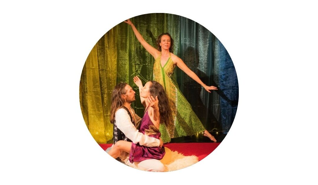 Animateur.trice de tantra, Sophia, Nartan et Kamissa sont formé à l'Ecole Tantra Arc-en-Ciel en France. Membre de Tantranima, ils sont signataires d'un charte éthique pour promouvoir une approche responsable du tantra