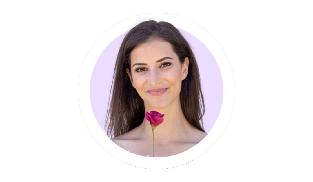 Elodie Mazza auteure, medium, entrepreneure et conférencière